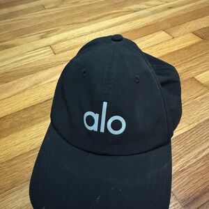 ALO Yoga Classic Black Cap